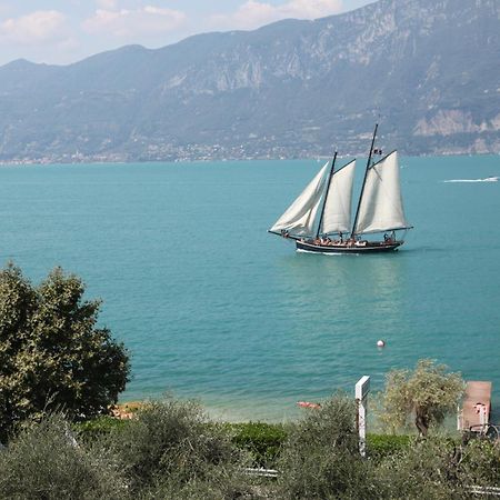 Hotel Merano Brenzone sul Garda Eksteriør bilde