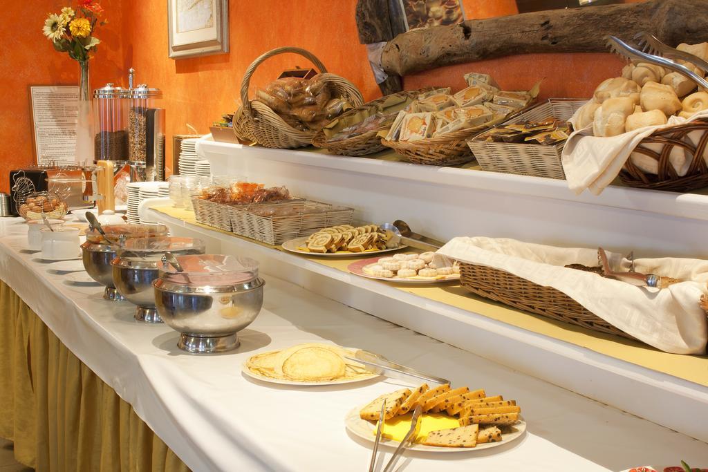 Hotel Merano Brenzone sul Garda Eksteriør bilde