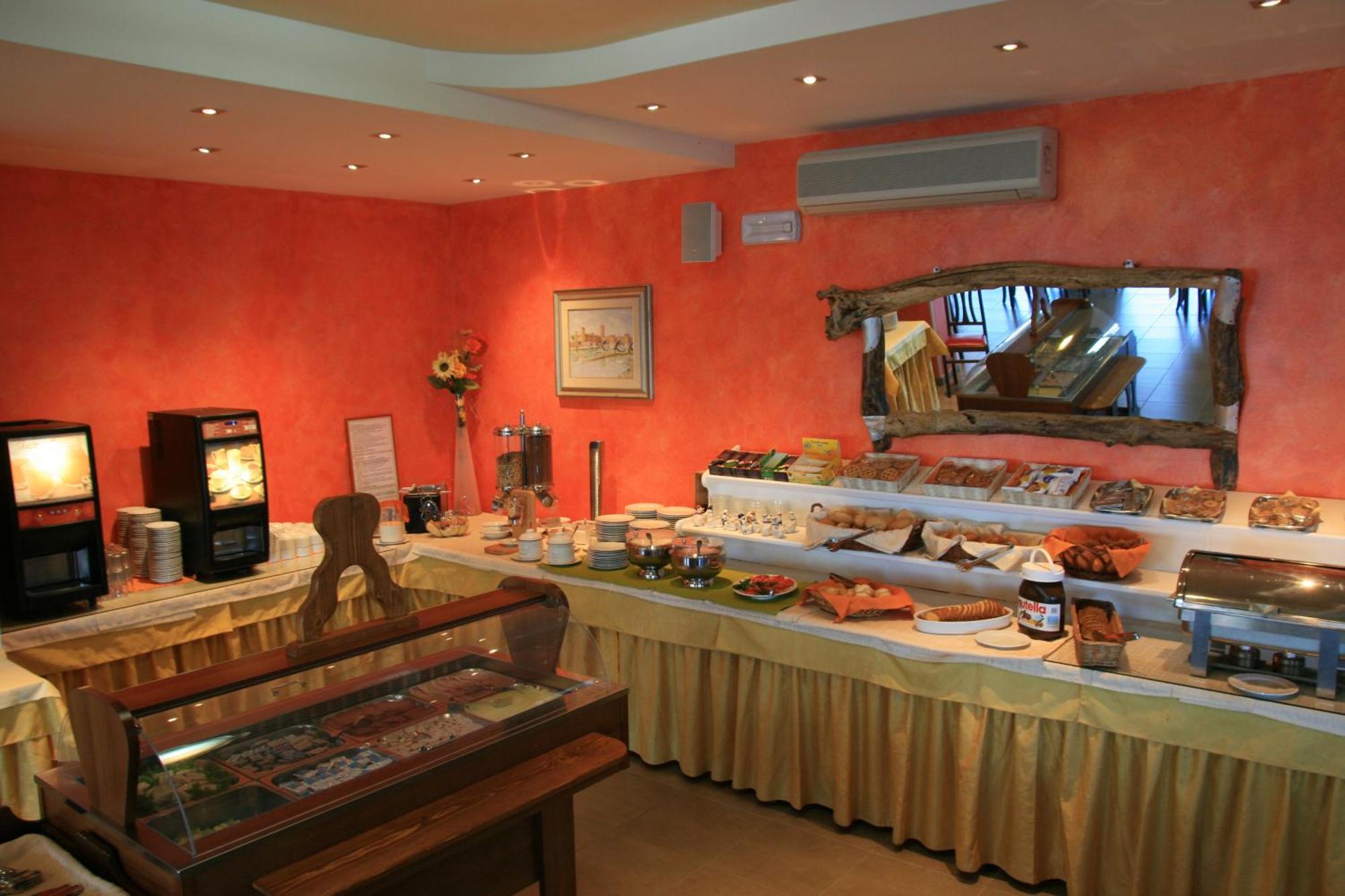 Hotel Merano Brenzone sul Garda Eksteriør bilde