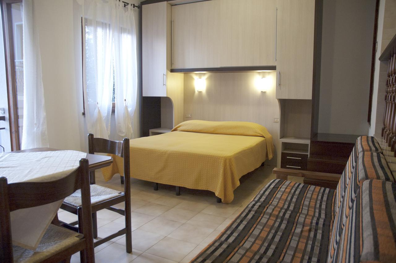 Hotel Merano Brenzone sul Garda Eksteriør bilde