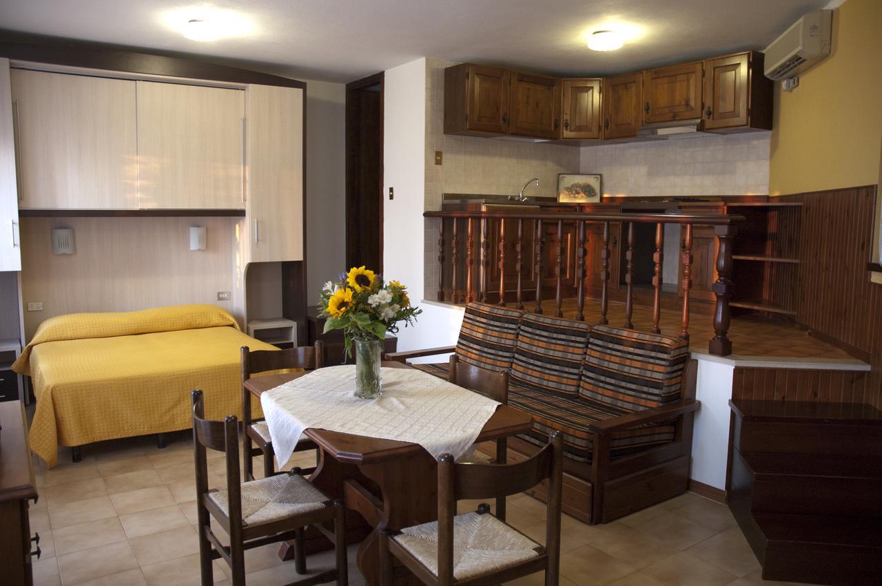 Hotel Merano Brenzone sul Garda Eksteriør bilde