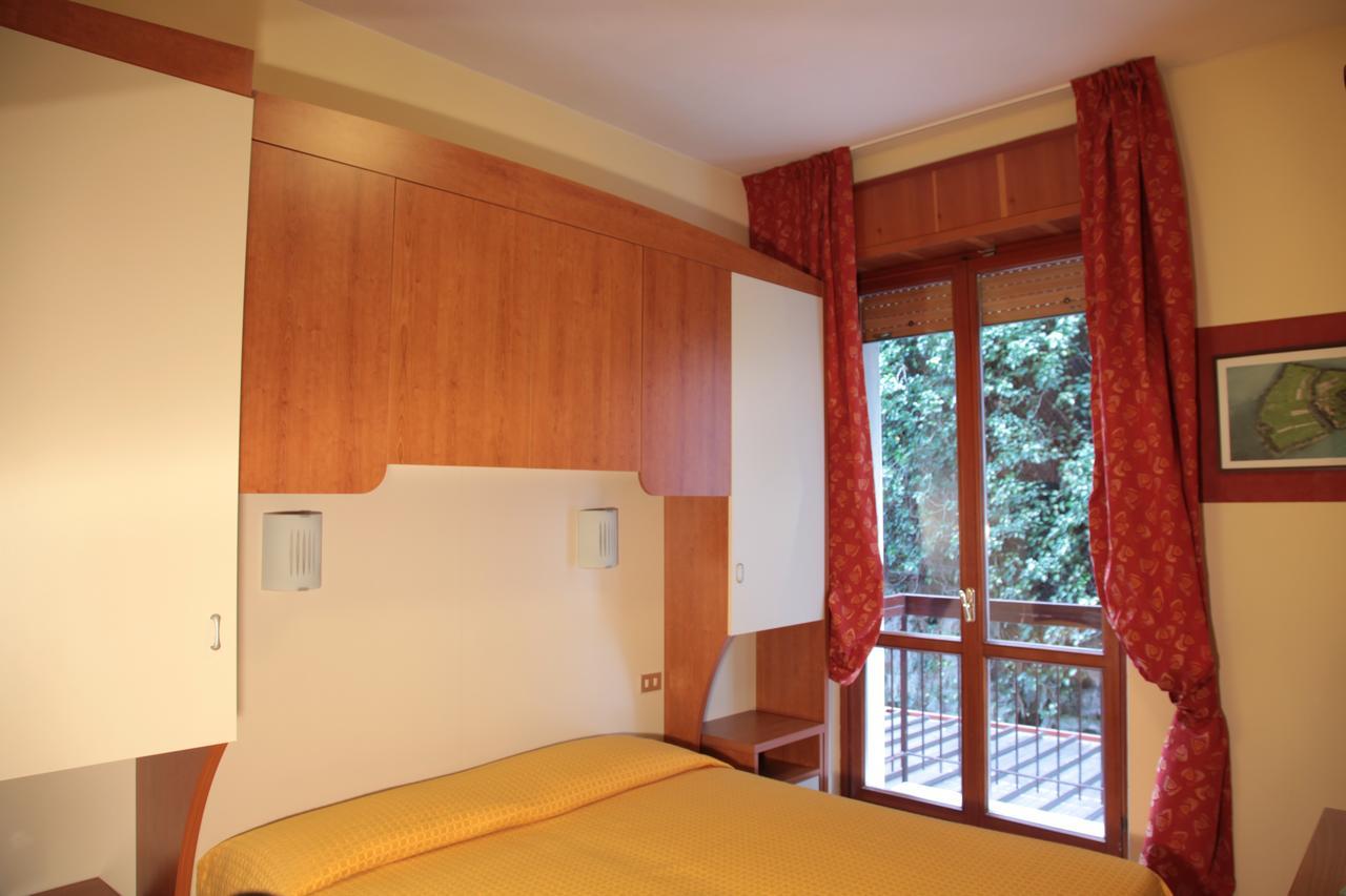 Hotel Merano Brenzone sul Garda Eksteriør bilde
